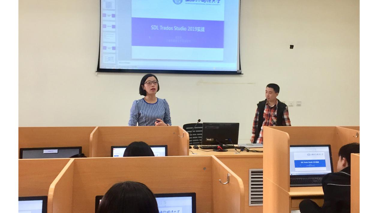亚马逊智能仓库 人工_智能人工气候箱_人工智能英文介绍